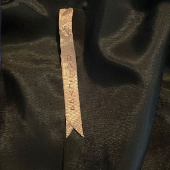 Bailey, 44 new with tags blazer, black with blue trim size large - Picture 5 of 10